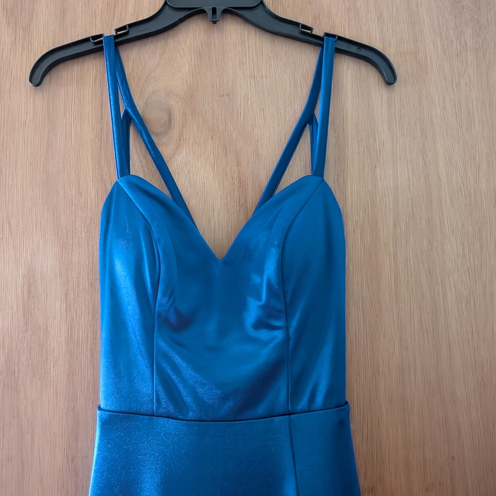 Elegant Blue Satin Women's Prom Dress